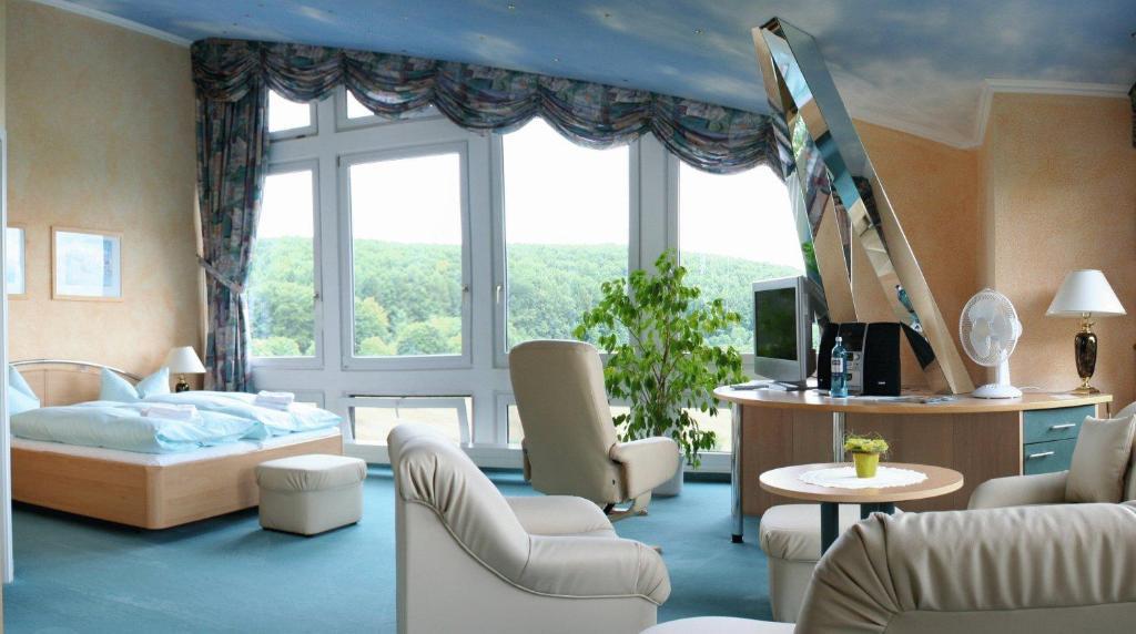 Hotel Reifenstein Kleinbartloff Rom bilde